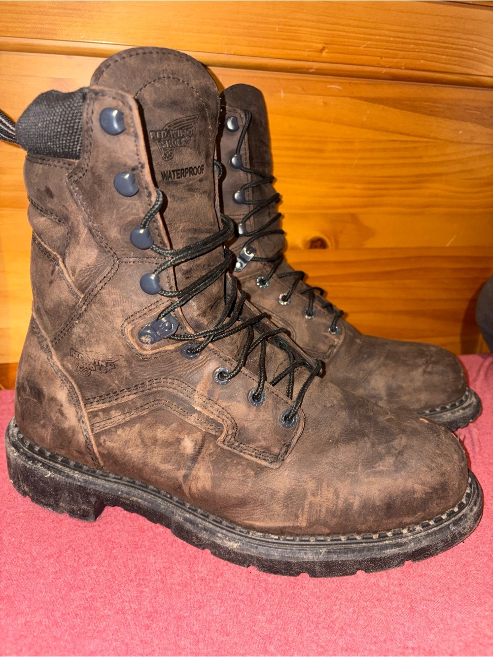Red wing steel toe waterproof men’s work boots size 10